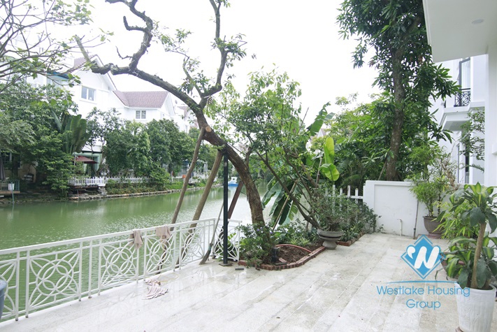Villa with 4 bedrooms for rent in Vinhome  Riverside Long Bien, Hanoi.